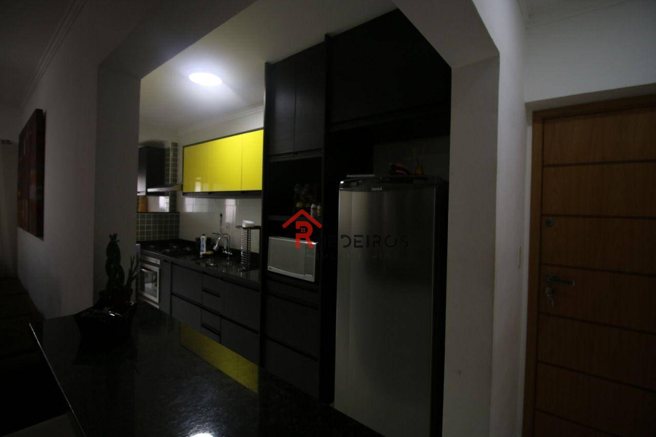 Apartamento à venda com 2 quartos, 82m² - Foto 20