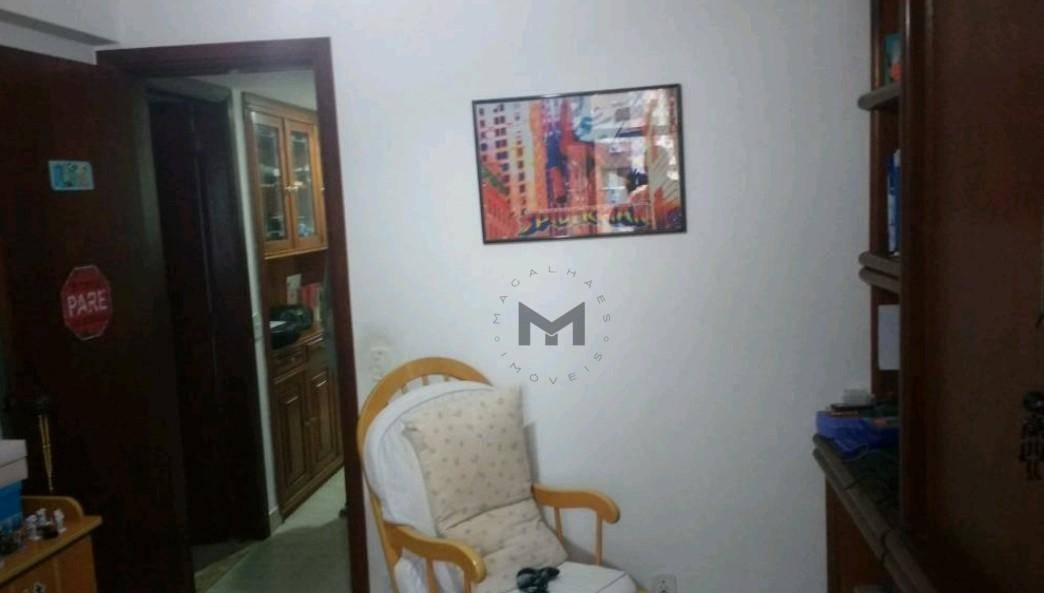 Apartamento à venda com 4 quartos, 170m² - Foto 19