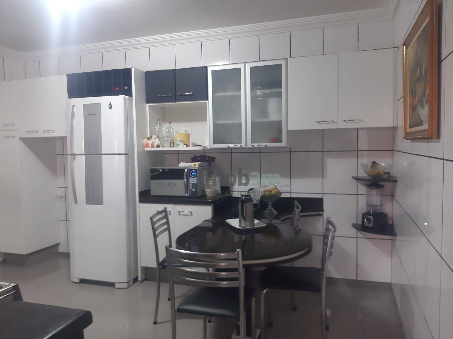 Casa à venda com 3 quartos, 285m² - Foto 16