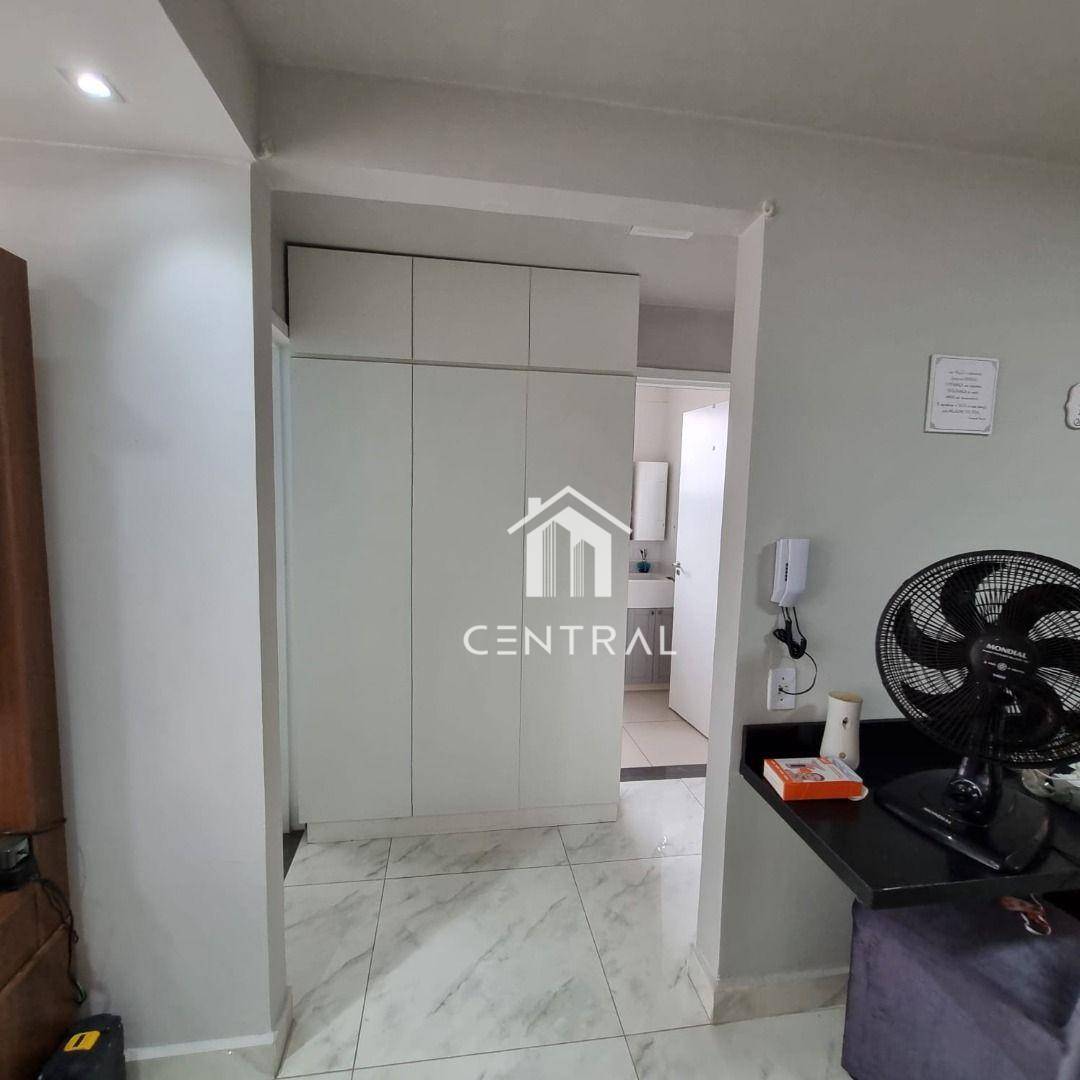 Casa à venda com 2 quartos, 70m² - Foto 6