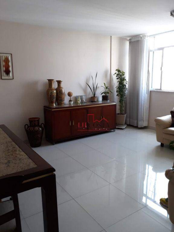 Apartamento à venda com 3 quartos, 120m² - Foto 1