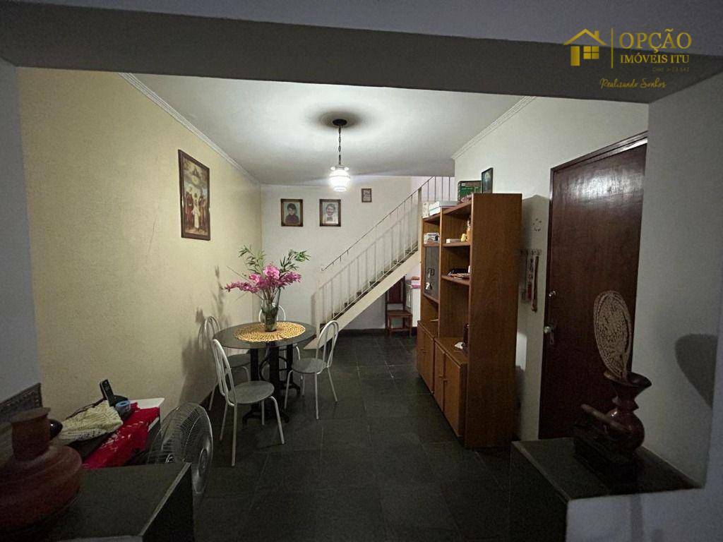 Casa à venda com 3 quartos, 161m² - Foto 4