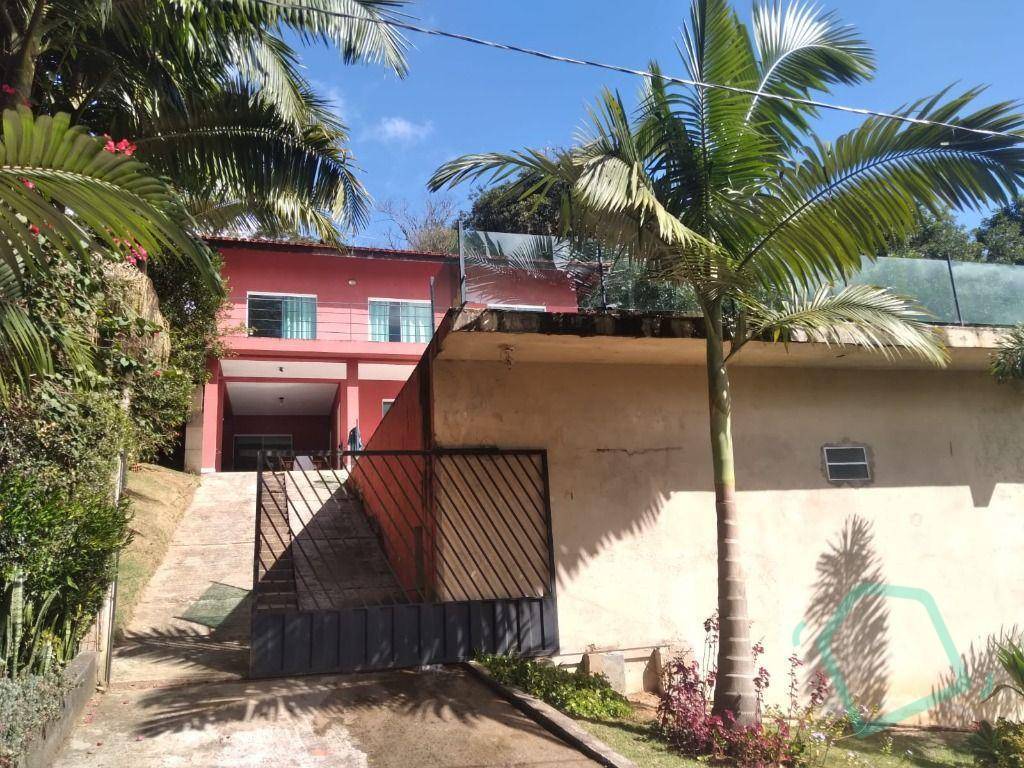 Casa de Condomínio para alugar com 3 quartos, 300m² - Foto 1