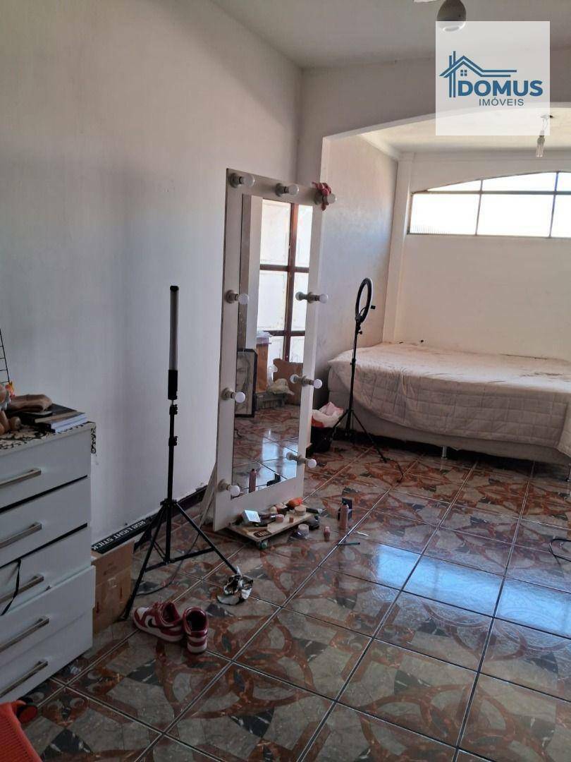 Sobrado à venda com 4 quartos, 204m² - Foto 5