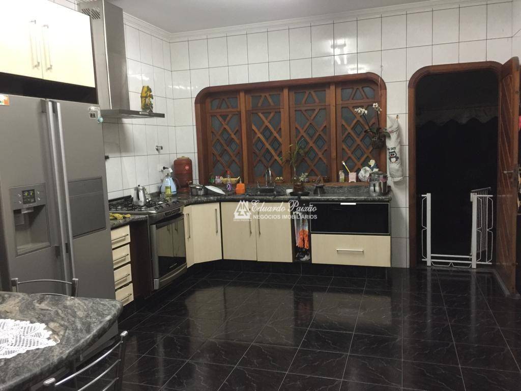 Sobrado à venda e aluguel com 3 quartos, 380m² - Foto 14