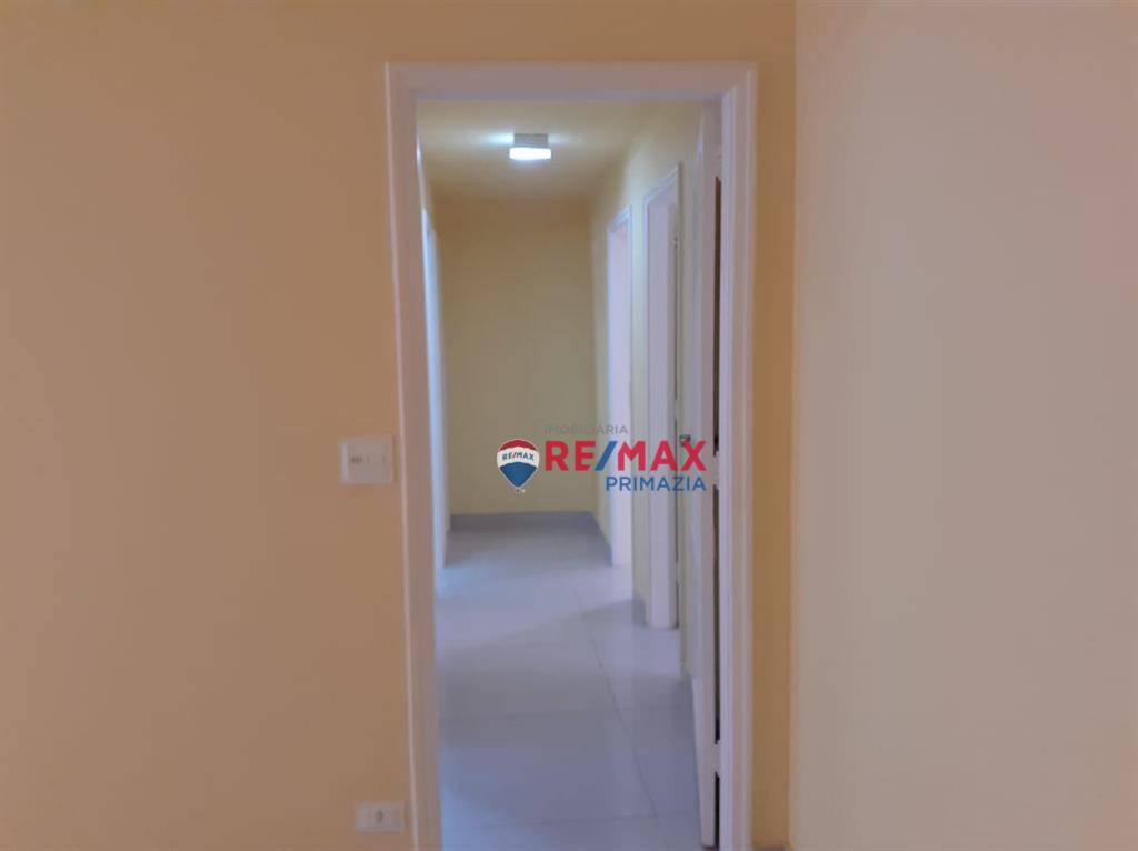 Apartamento à venda com 3 quartos, 194m² - Foto 12