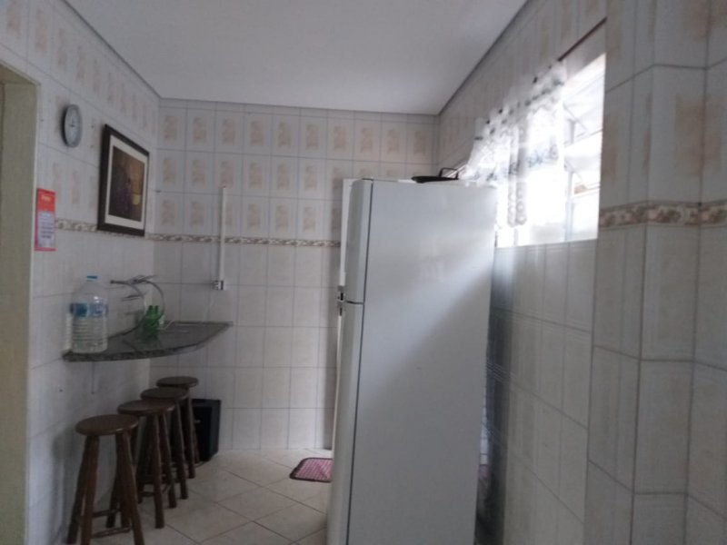 Casa à venda com 4 quartos, 120m² - Foto 3