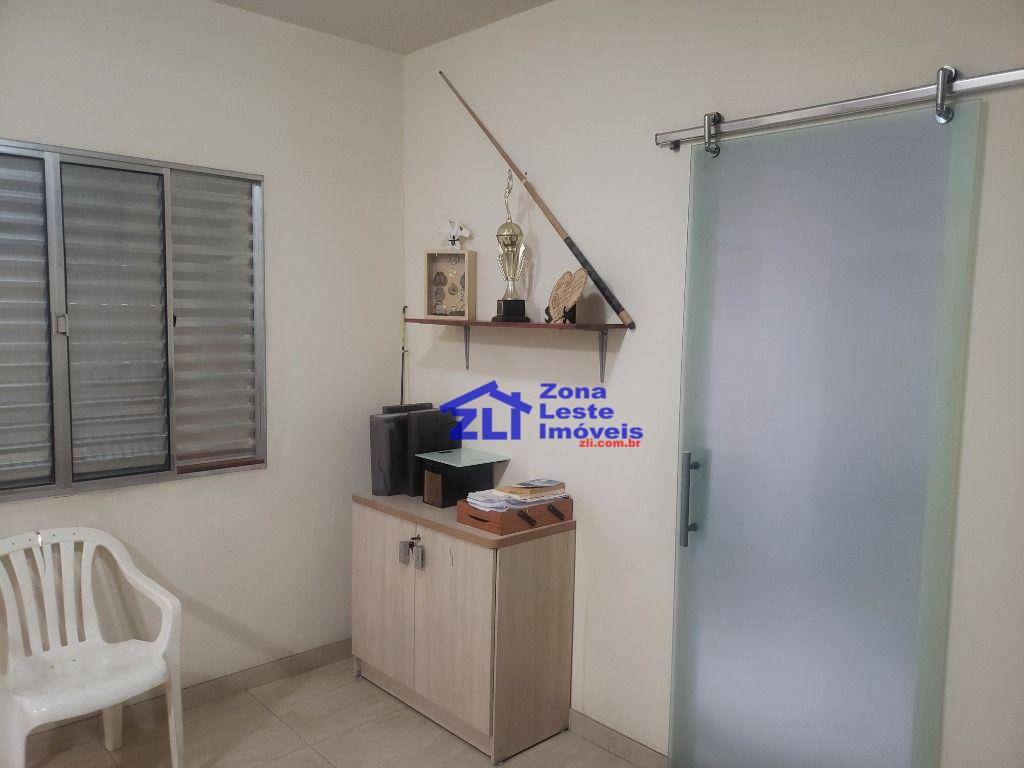 Sobrado à venda com 5 quartos, 300m² - Foto 14