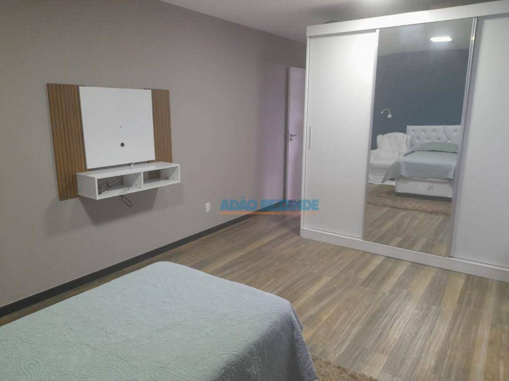 Casa de Condomínio à venda com 4 quartos, 300m² - Foto 13