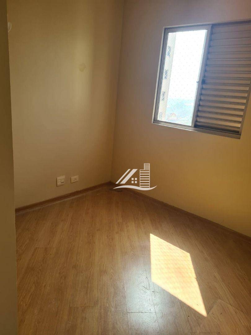 Apartamento à venda com 3 quartos, 60m² - Foto 12