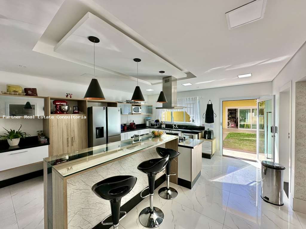 Casa de Condomínio à venda com 3 quartos, 513m² - Foto 13