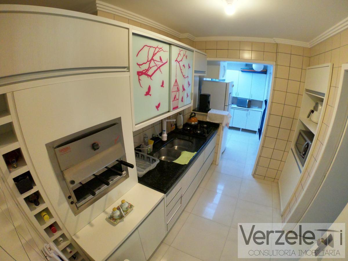 Apartamento para alugar com 3 quartos, 143m² - Foto 9