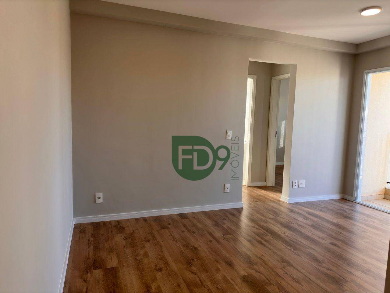 Apartamento à venda com 2 quartos, 45m² - Foto 3