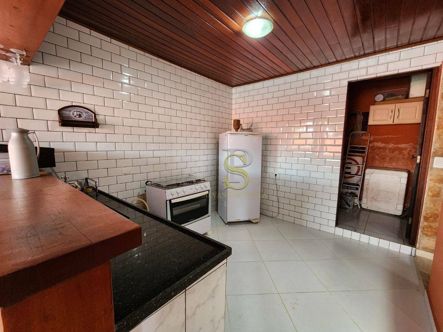 Casa à venda com 4 quartos, 230m² - Foto 35