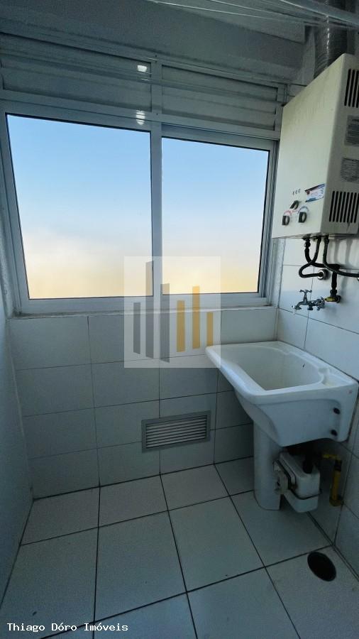 Apartamento para alugar com 2 quartos, 50m² - Foto 15