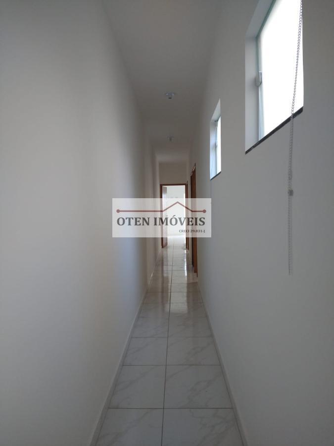 Casa à venda com 3 quartos, 120m² - Foto 3