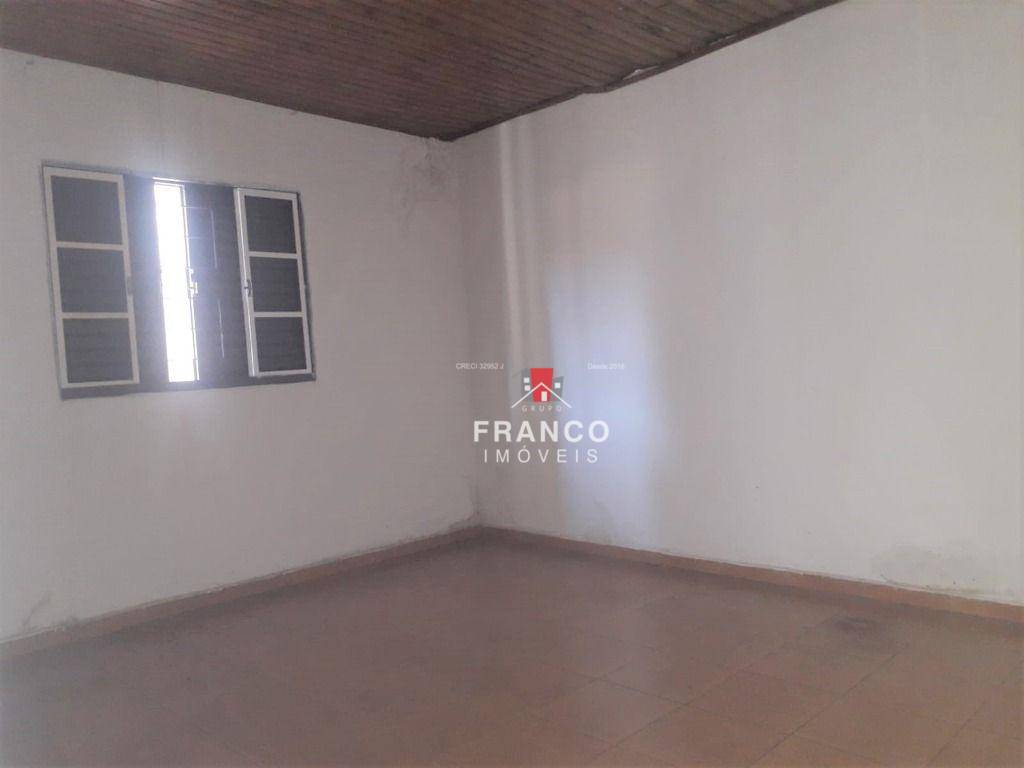 Casa à venda com 3 quartos, 116m² - Foto 12