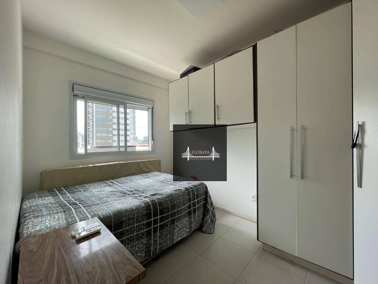 Apartamento à venda com 2 quartos, 78m² - Foto 13