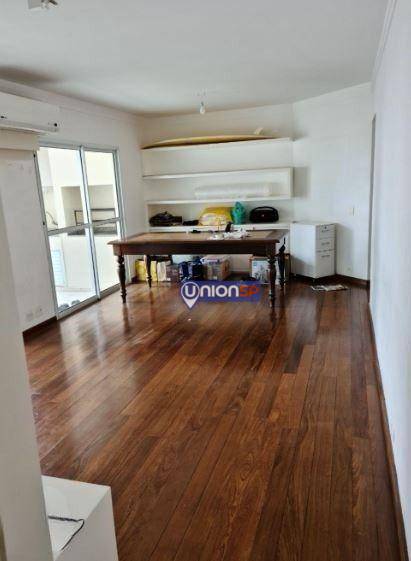 Apartamento à venda com 3 quartos, 112m² - Foto 2