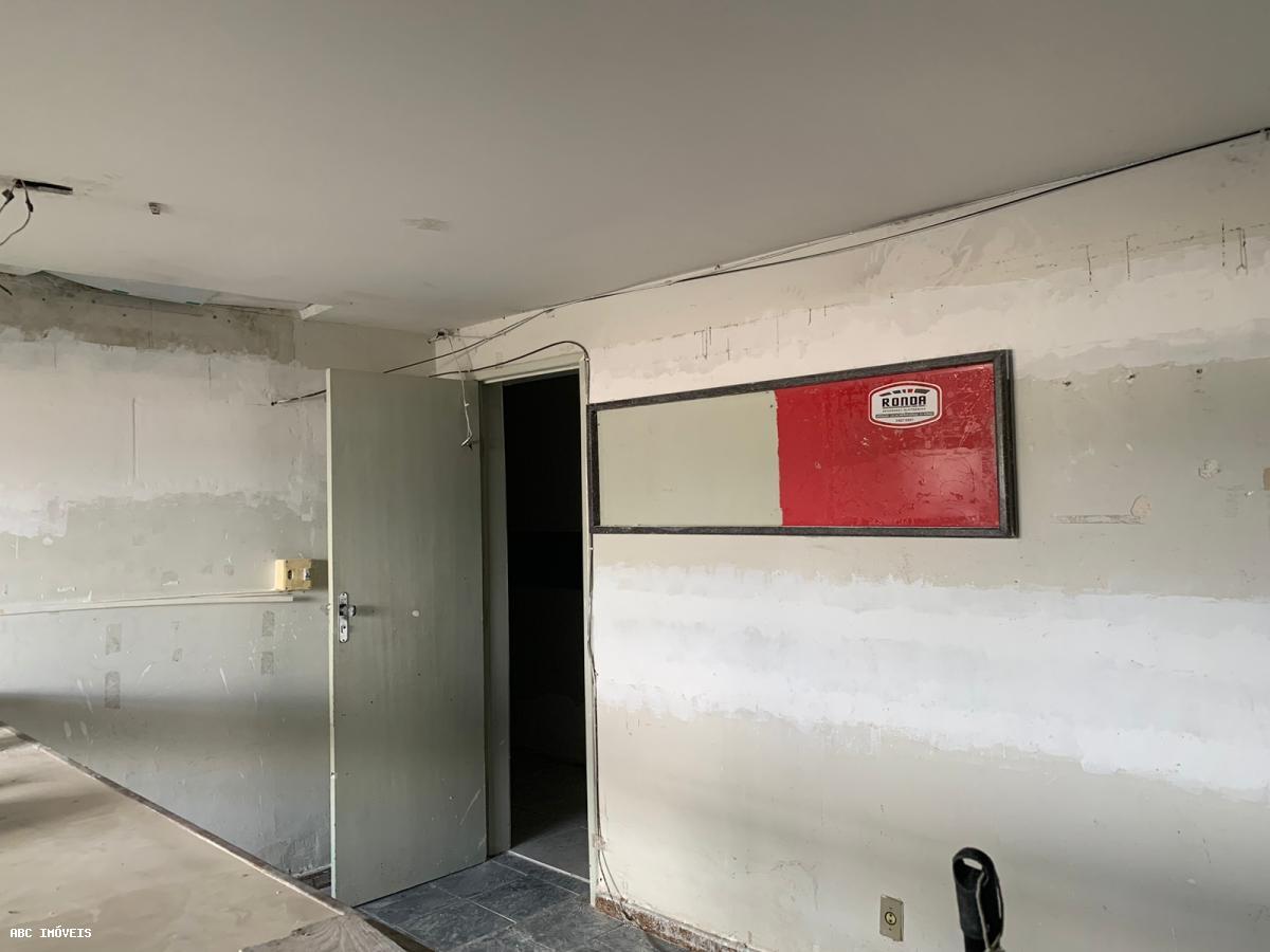 Loja-Salão para alugar com 1 quarto, 250m² - Foto 15