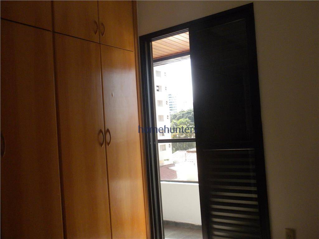 Apartamento para alugar com 1 quarto, 50m² - Foto 23