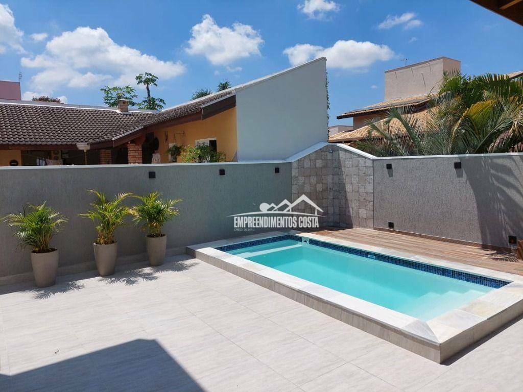 Casa de Condomínio à venda com 4 quartos, 337m² - Foto 1