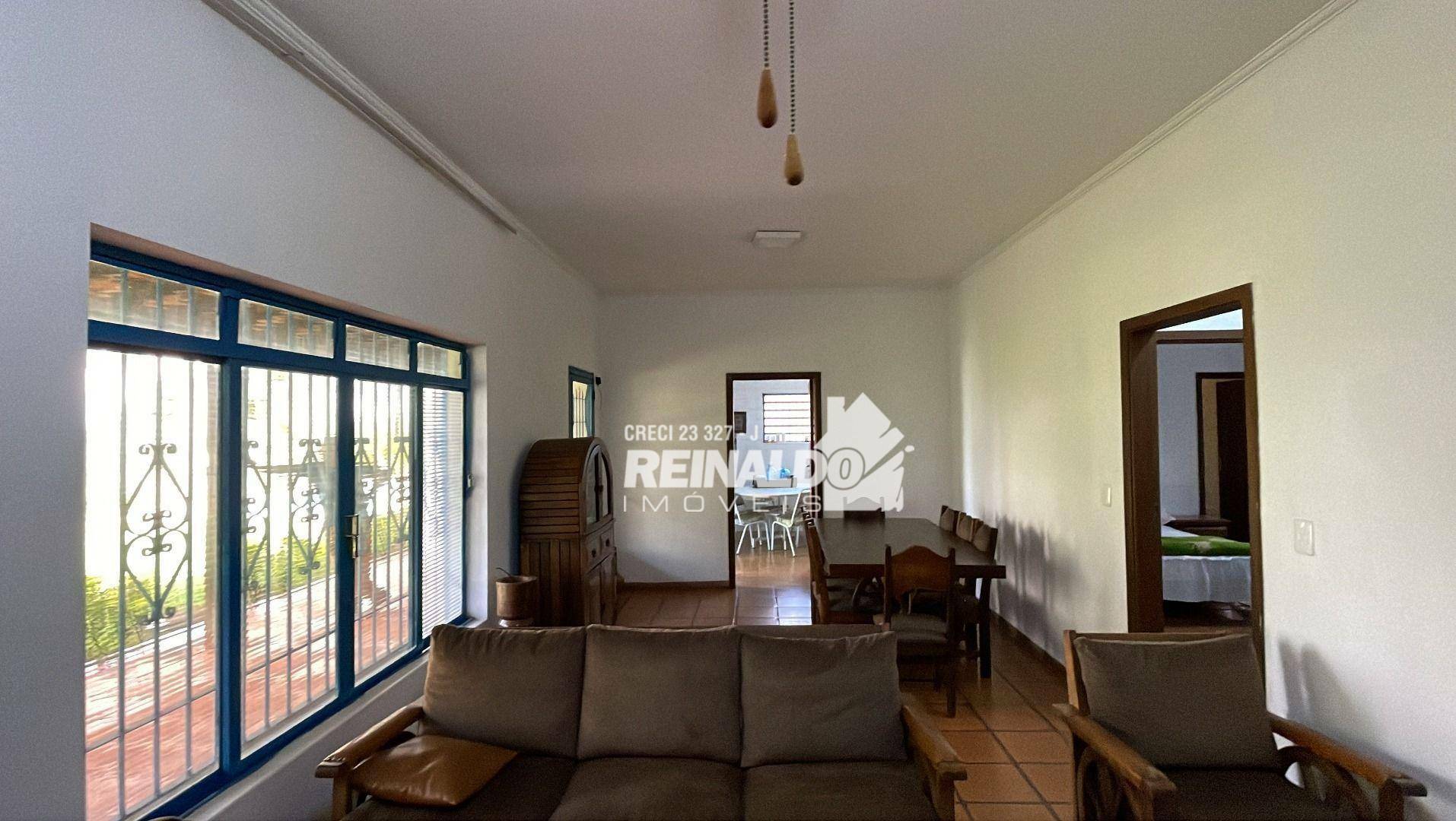 Sítio à venda com 2 quartos, 200m² - Foto 13