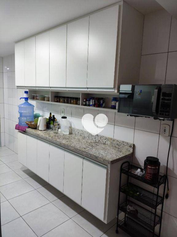 Apartamento à venda com 3 quartos, 190m² - Foto 13