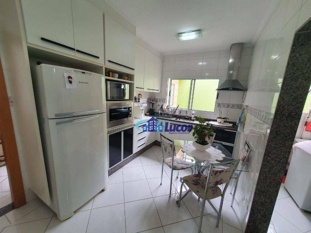 Sobrado à venda com 2 quartos, 300m² - Foto 14