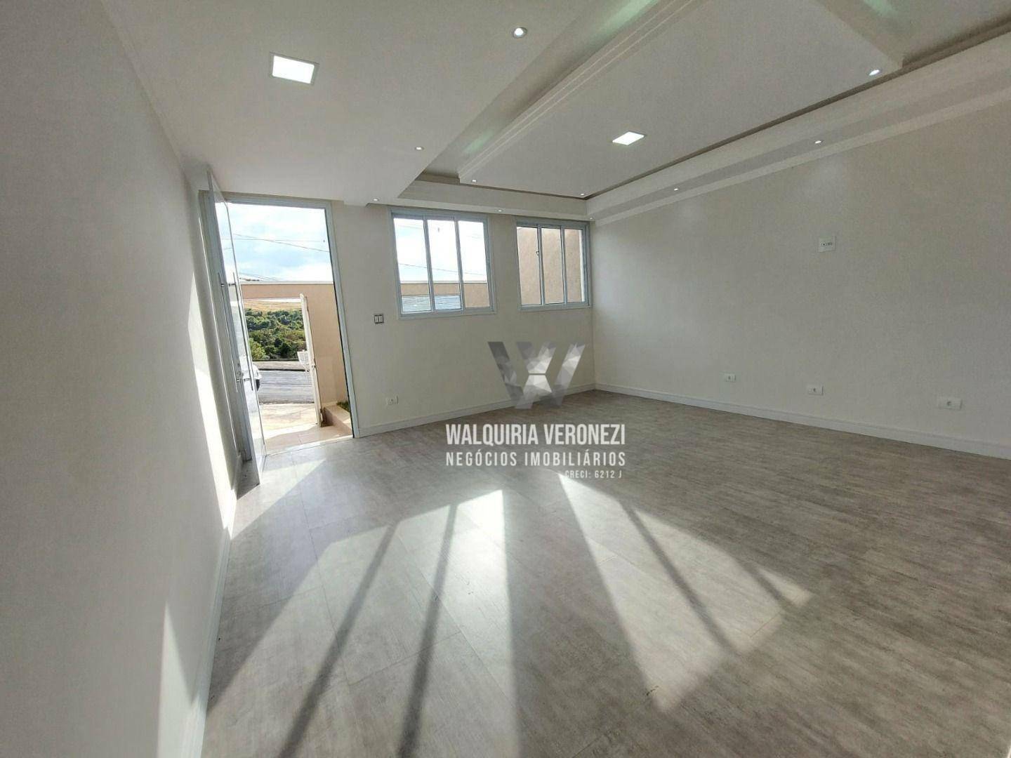 Casa à venda com 4 quartos, 215m² - Foto 3