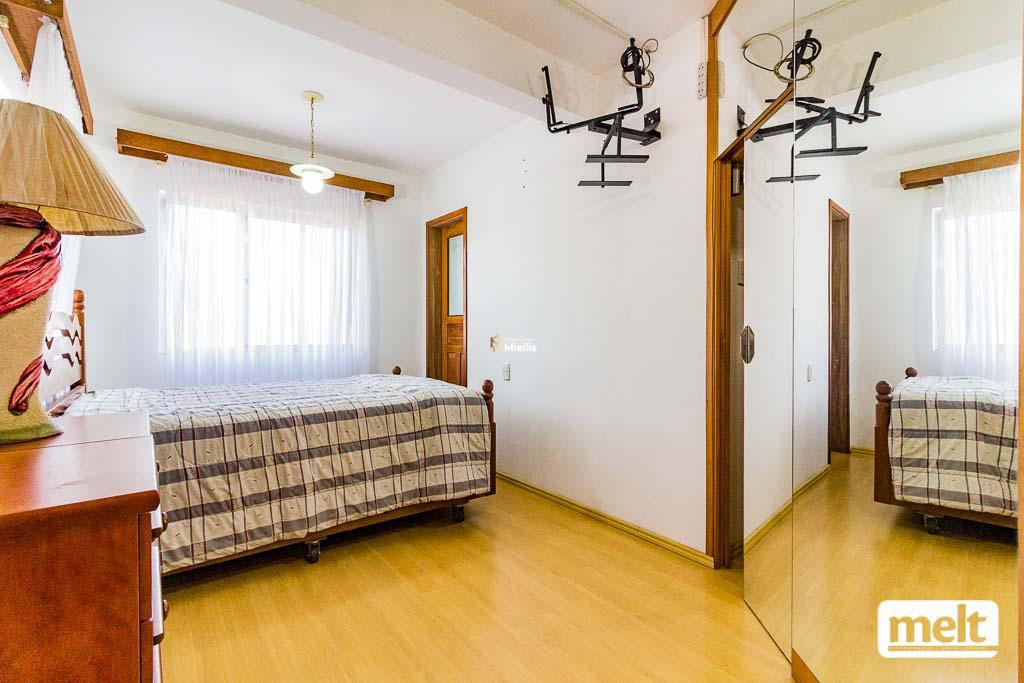 Casa à venda com 1 quarto, 220m² - Foto 6