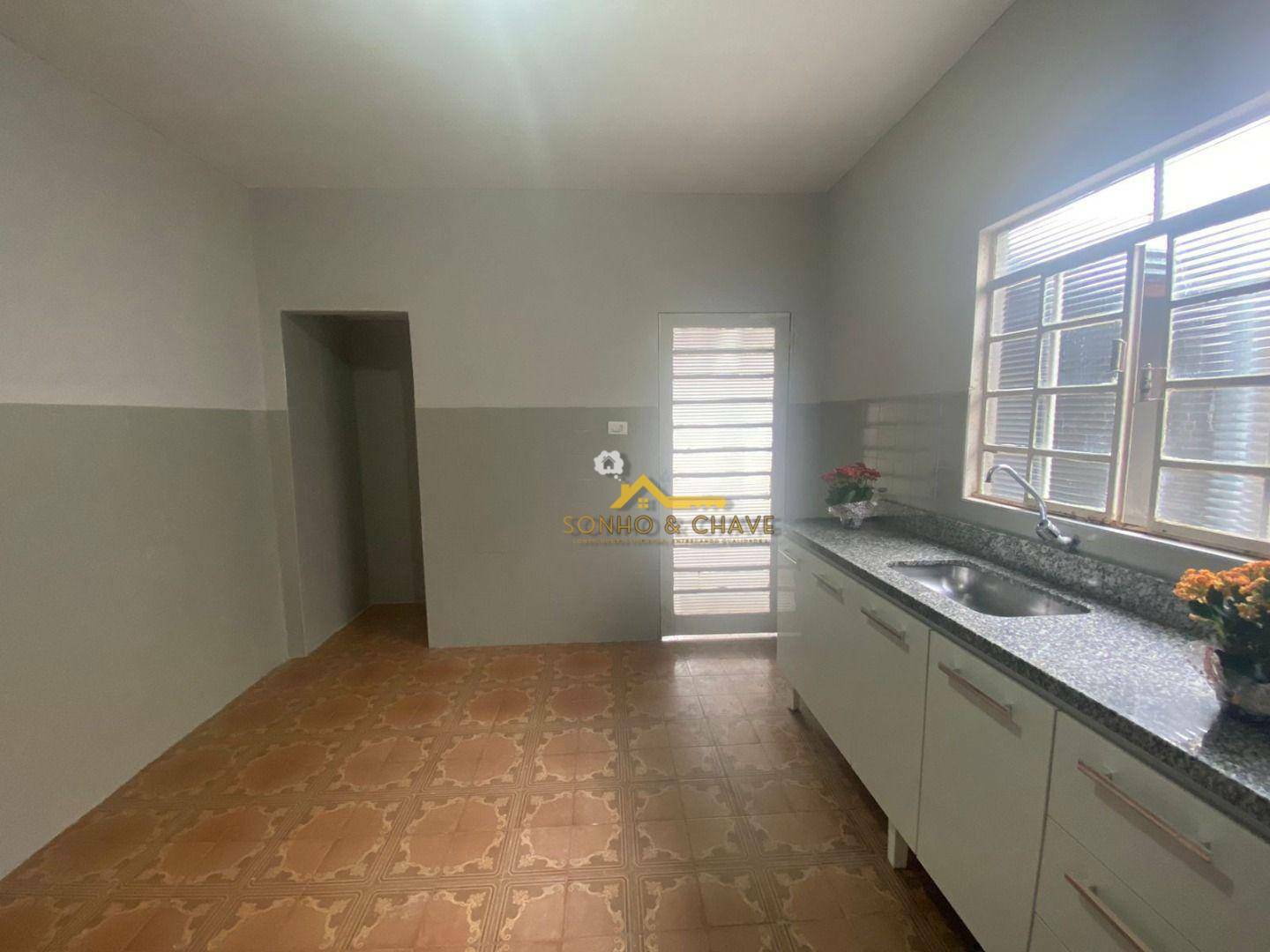 Casa à venda com 2 quartos, 88m² - Foto 10