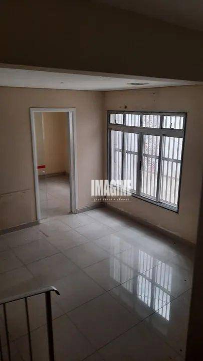 Sobrado à venda com 4 quartos, 220m² - Foto 3