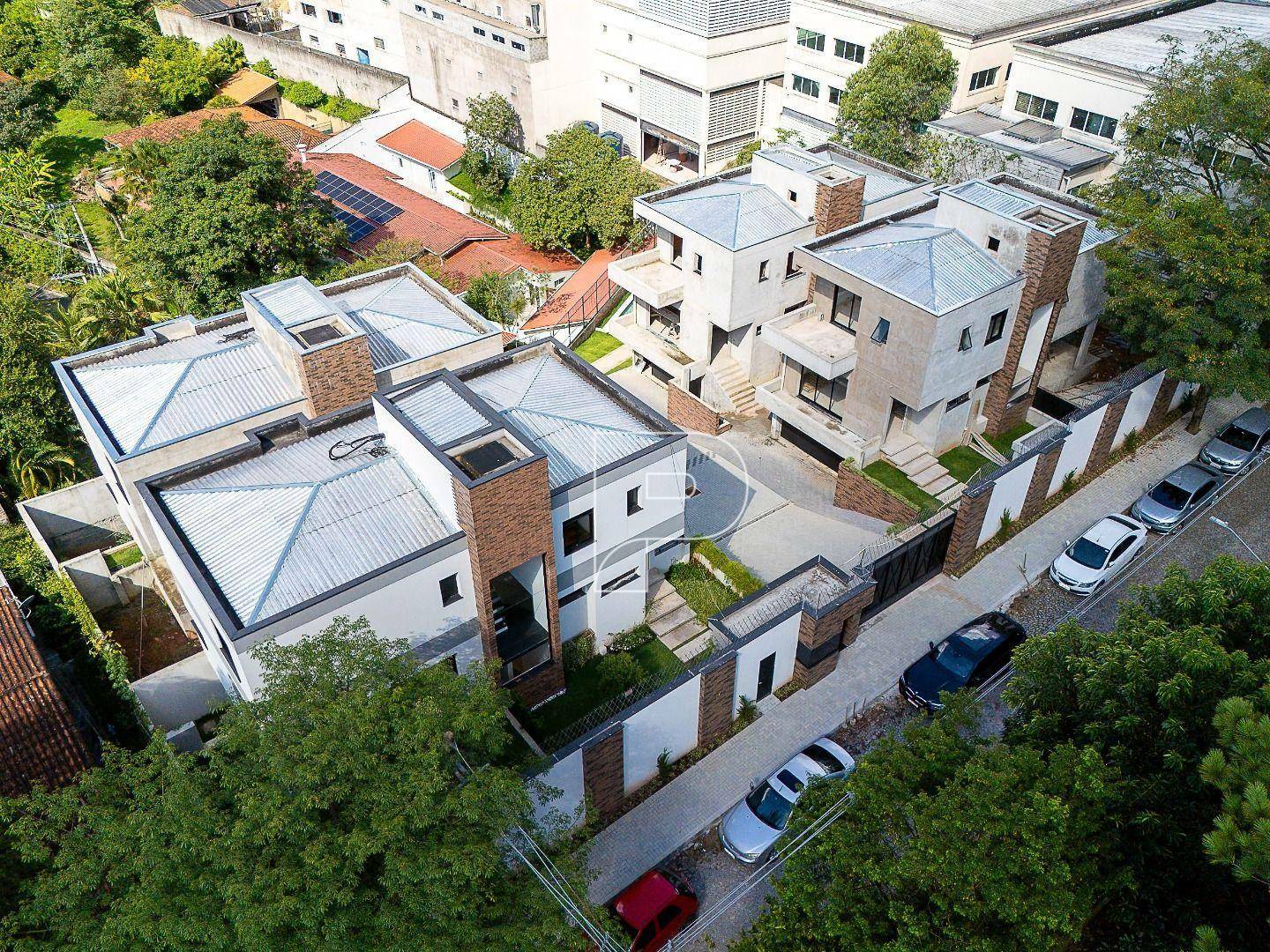Casa de Condomínio à venda com 3 quartos, 326m² - Foto 54