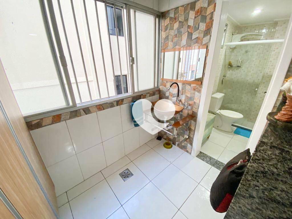 Apartamento à venda com 3 quartos, 158m² - Foto 9