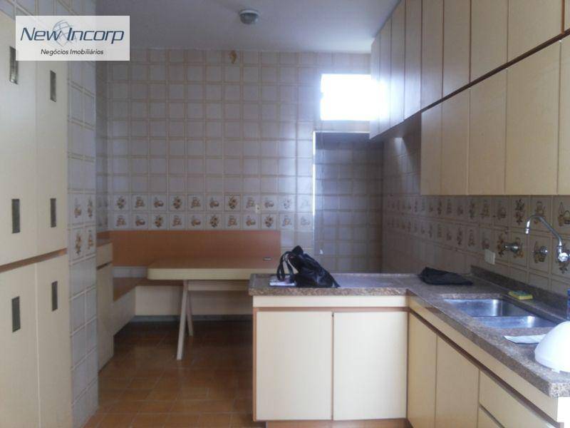 Casa à venda com 3 quartos, 300m² - Foto 13