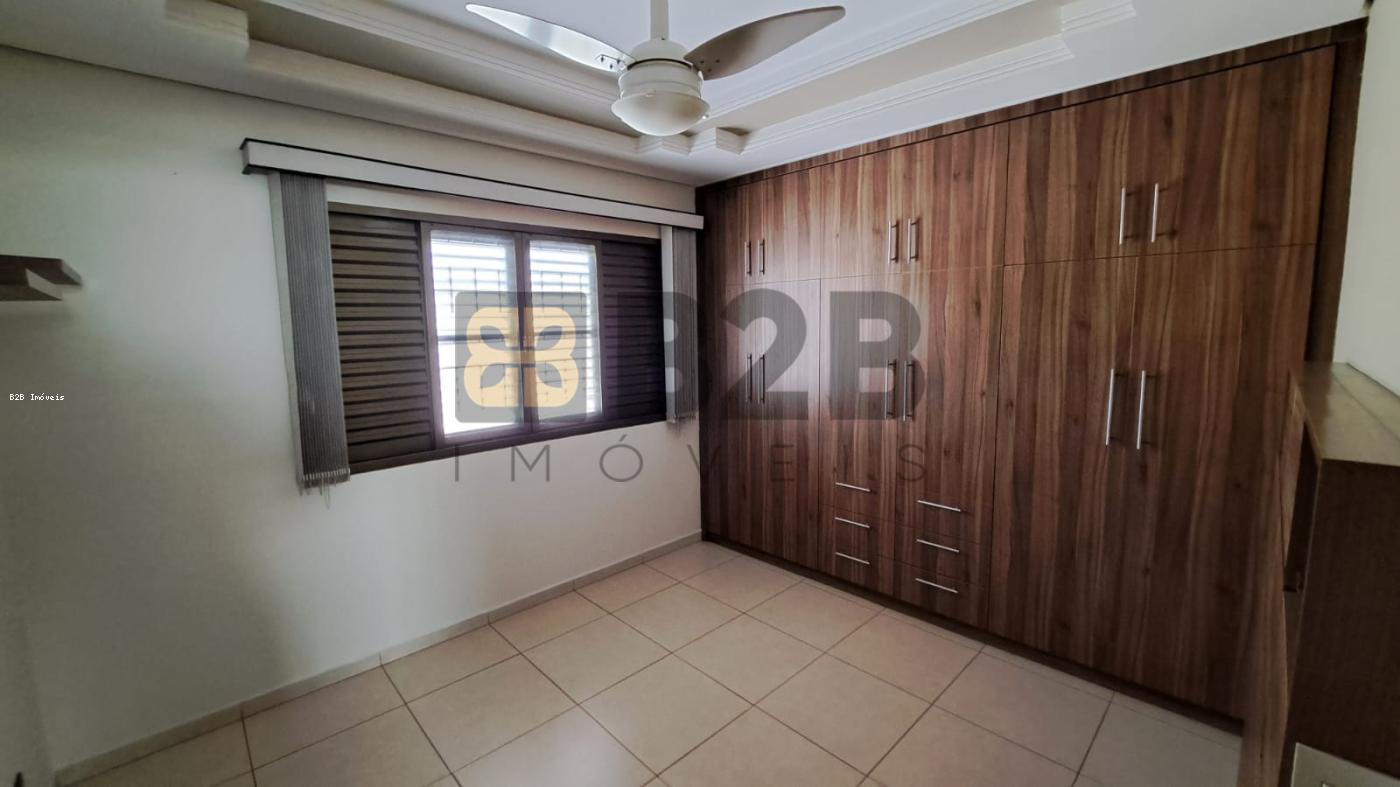 Casa à venda com 3 quartos, 260m² - Foto 13