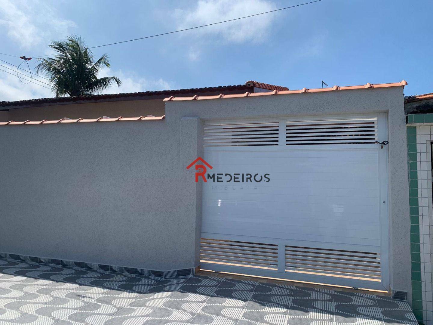 Casa à venda com 2 quartos, 68m² - Foto 1