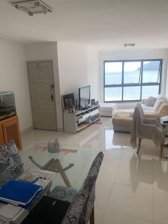 Apartamento à venda com 3 quartos, 190m² - Foto 2