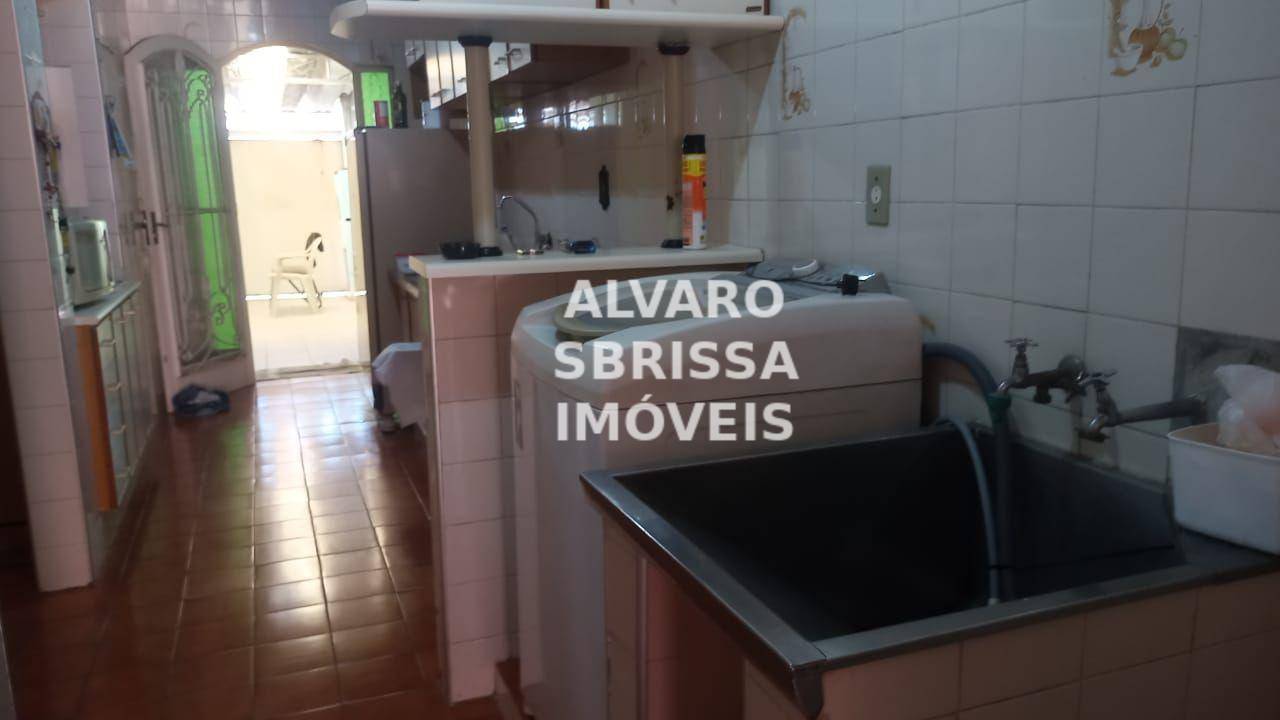 Casa à venda com 2 quartos, 90m² - Foto 11