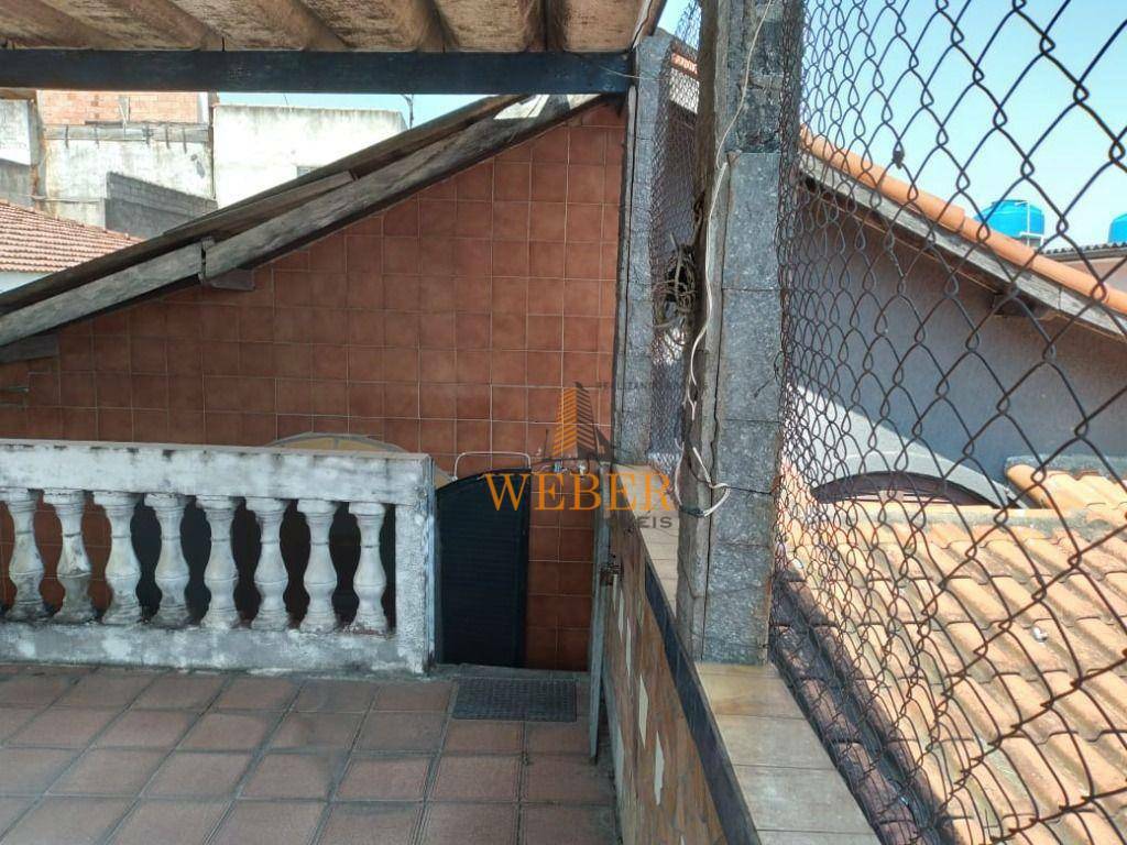 Sobrado à venda com 5 quartos, 140m² - Foto 3