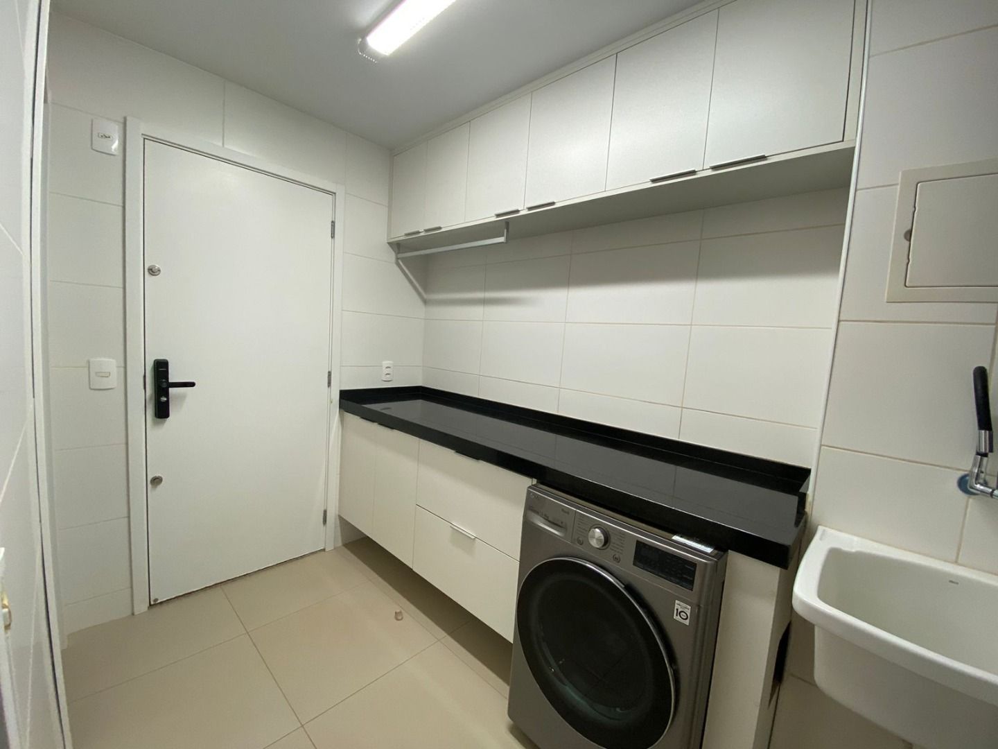 Apartamento à venda com 4 quartos, 158m² - Foto 13