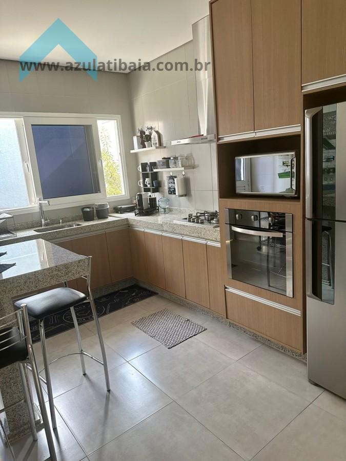 Casa de Condomínio à venda com 4 quartos, 244m² - Foto 5