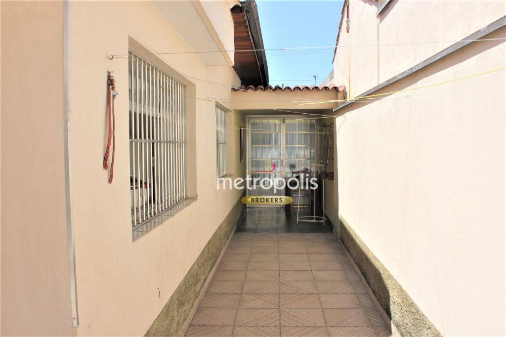 Casa à venda com 2 quartos, 220m² - Foto 19