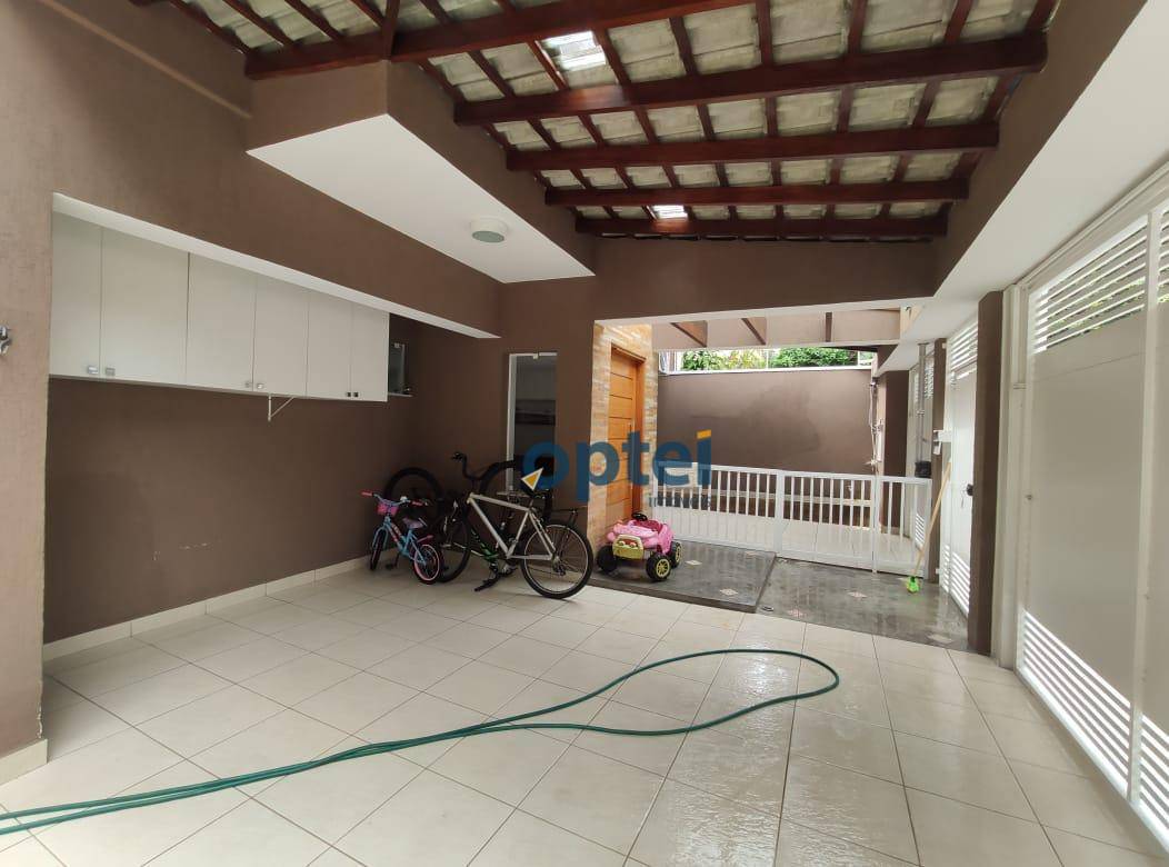 Casa à venda com 3 quartos, 165m² - Foto 9