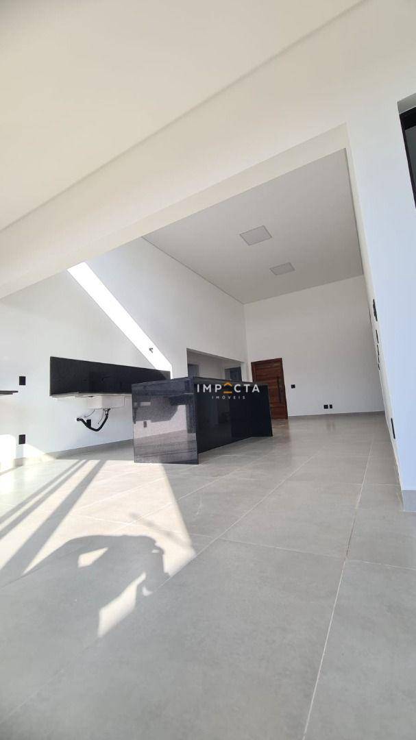 Casa à venda com 3 quartos, 180m² - Foto 9