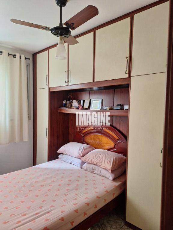 Apartamento à venda com 2 quartos, 60m² - Foto 17