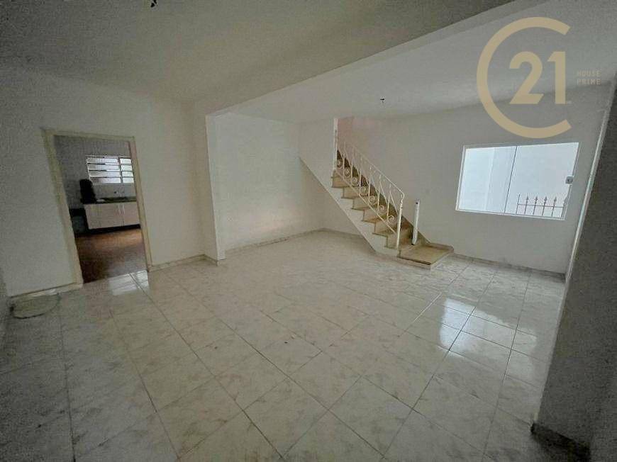 Sobrado à venda com 5 quartos, 160m² - Foto 2