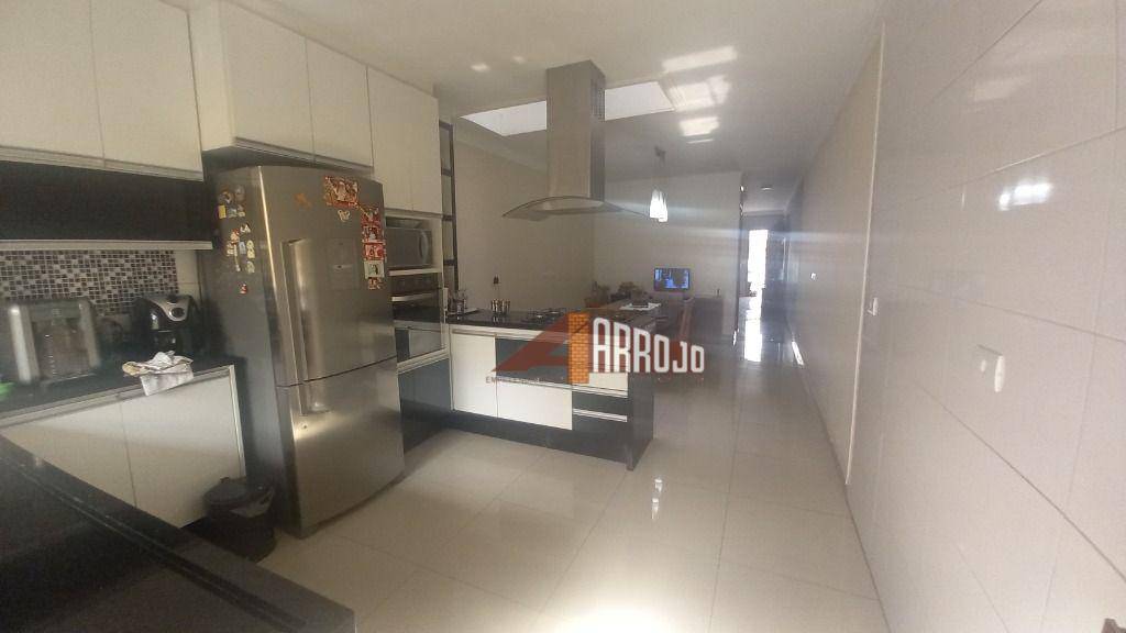 Sobrado à venda com 3 quartos, 177m² - Foto 10