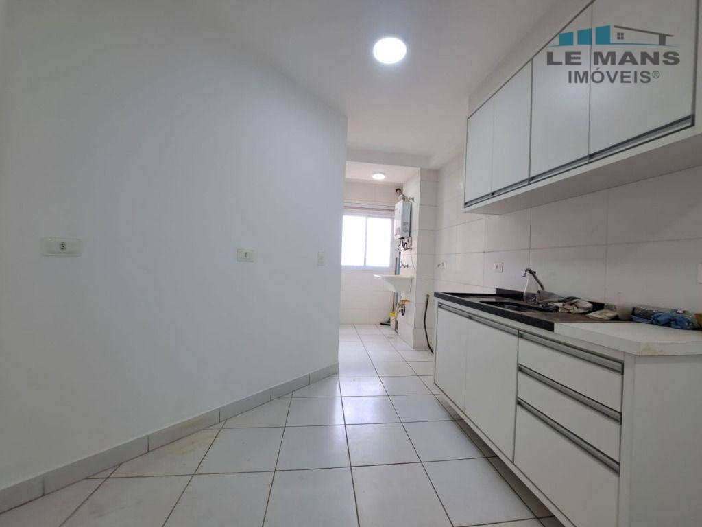 Apartamento para alugar com 2 quartos, 62m² - Foto 3